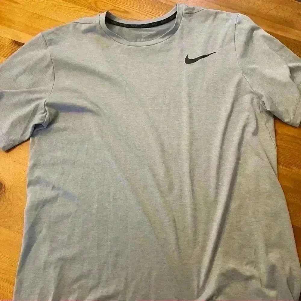 Nike dri fit T-shirt - Picture 4 of 5